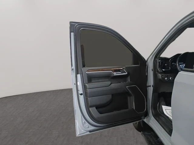 2024 GMC Sierra 5th Gen - Image 11 of 21