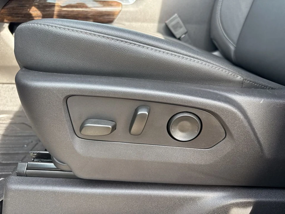 2024 GMC Sierra 5th Gen - Image 10 of 21