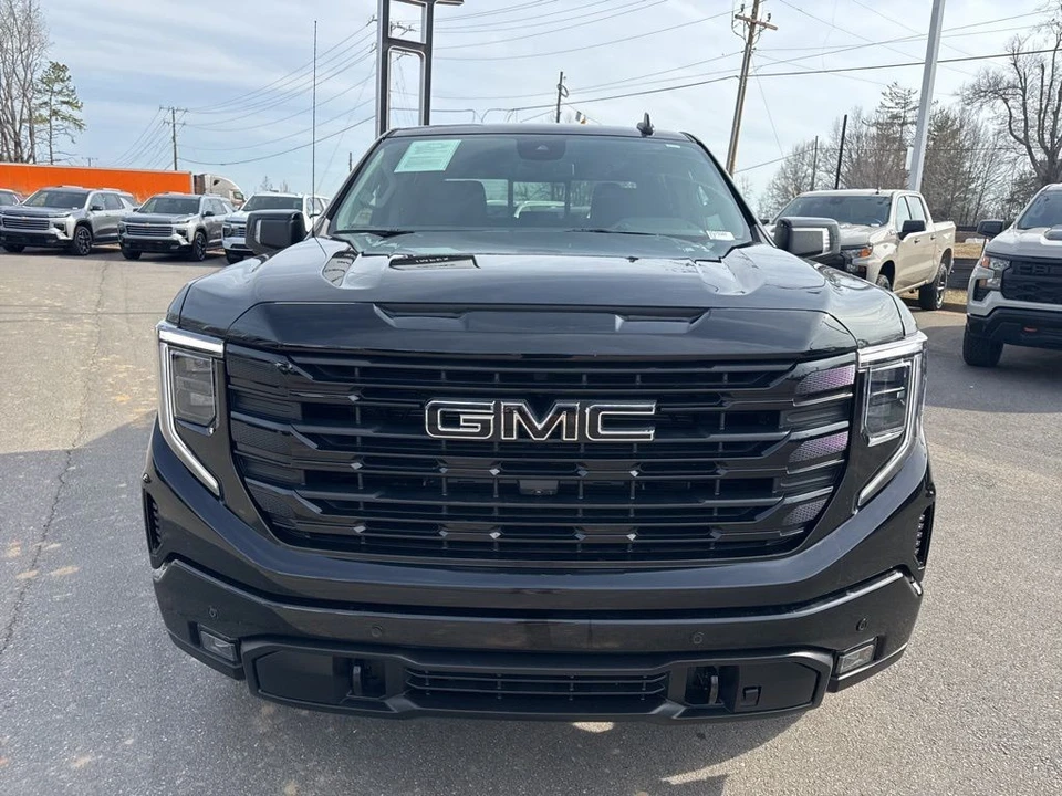 2024 GMC Sierra 5th Gen - Image 8 of 12