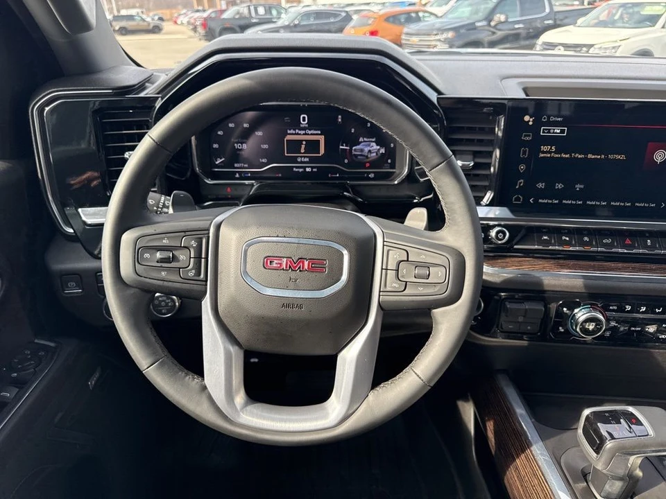 2024 GMC Sierra 5th Gen - Image 14 of 21