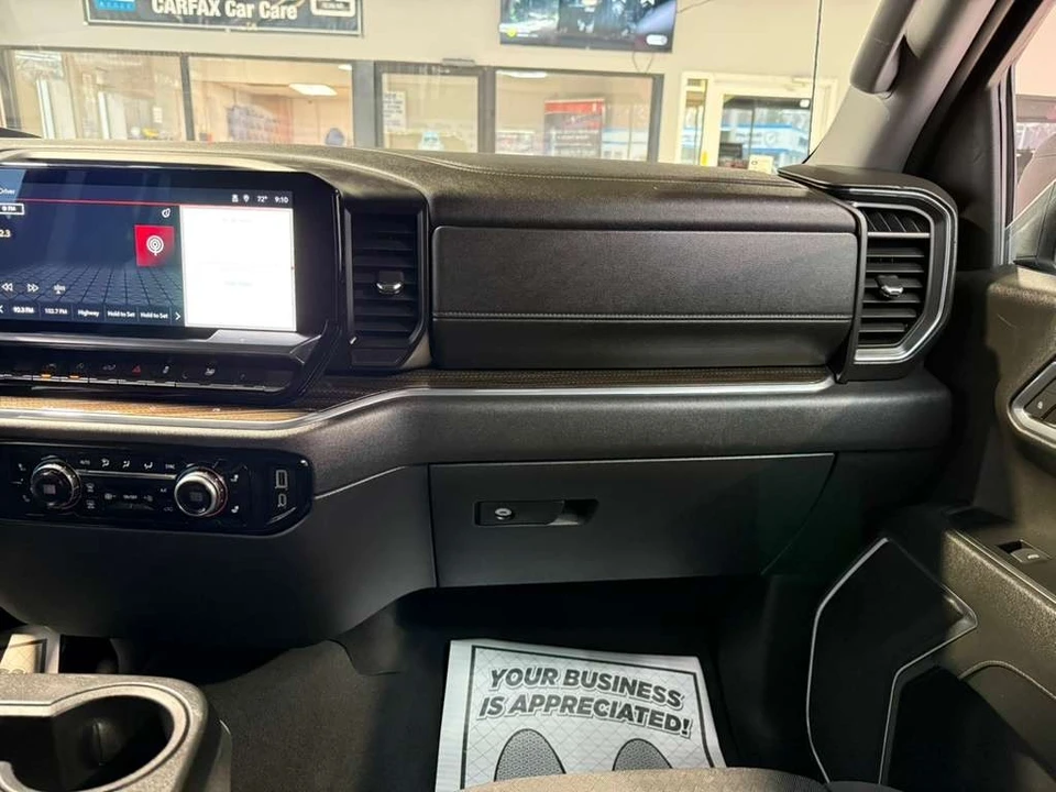 2024 GMC Sierra 5th Gen - Image 19 of 21