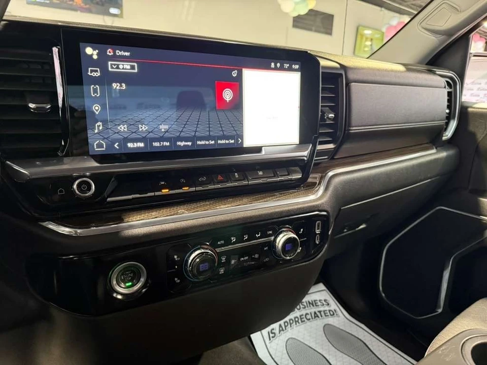 2024 GMC Sierra 5th Gen - Image 18 of 21
