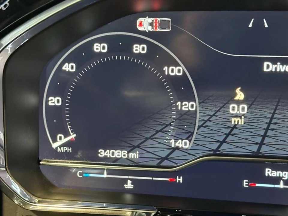 2024 GMC Sierra 5th Gen - Image 15 of 21