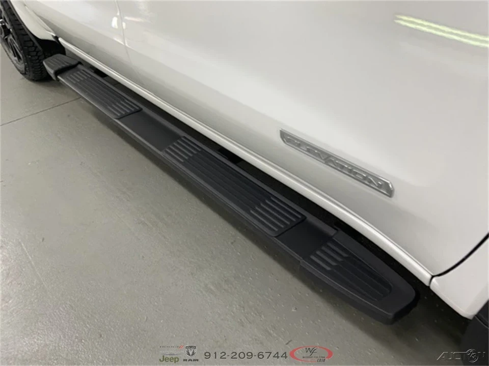 2024 GMC Sierra 5th Gen - Image 6 of 12