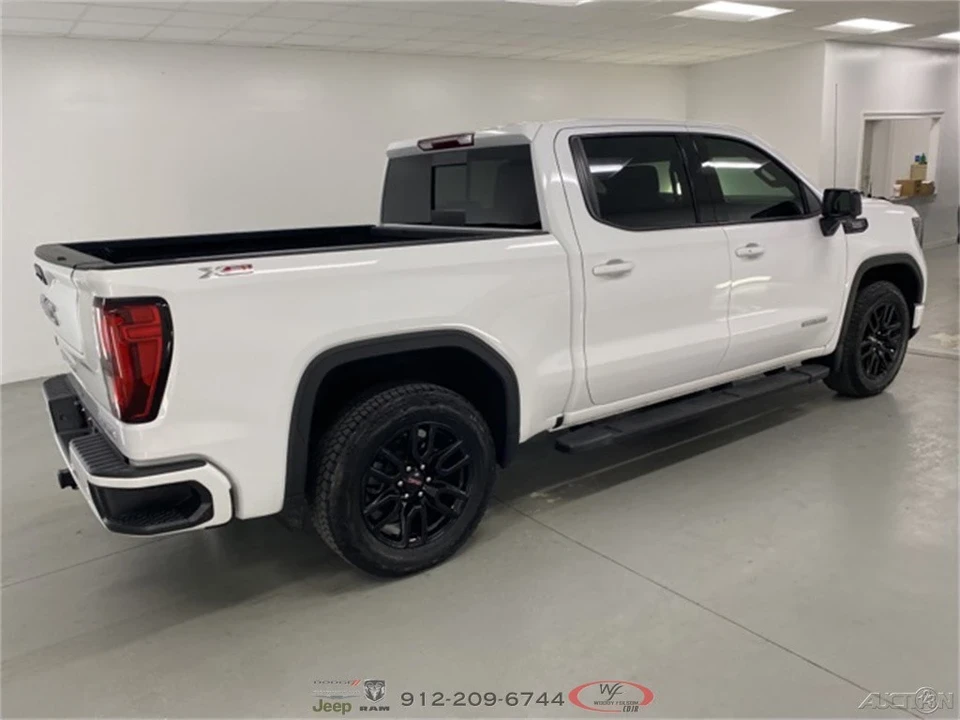 2024 GMC Sierra 5th Gen - Image 7 of 12