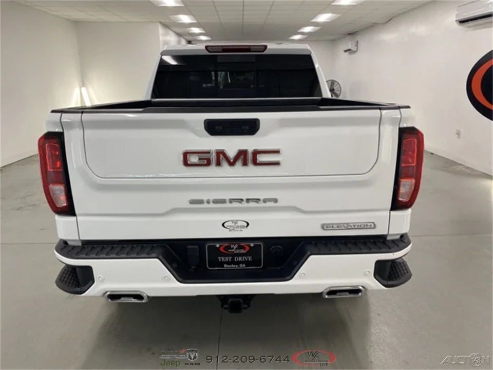 2024 GMC Sierra 5th Gen - Image 8 of 12