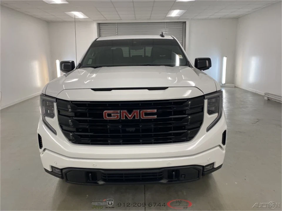 2024 GMC Sierra 5th Gen - Image 2 of 12