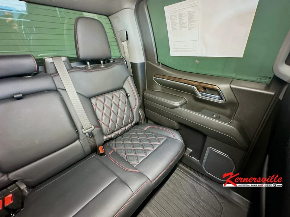 2024 GMC Sierra 5th Gen - Image 14 of 21