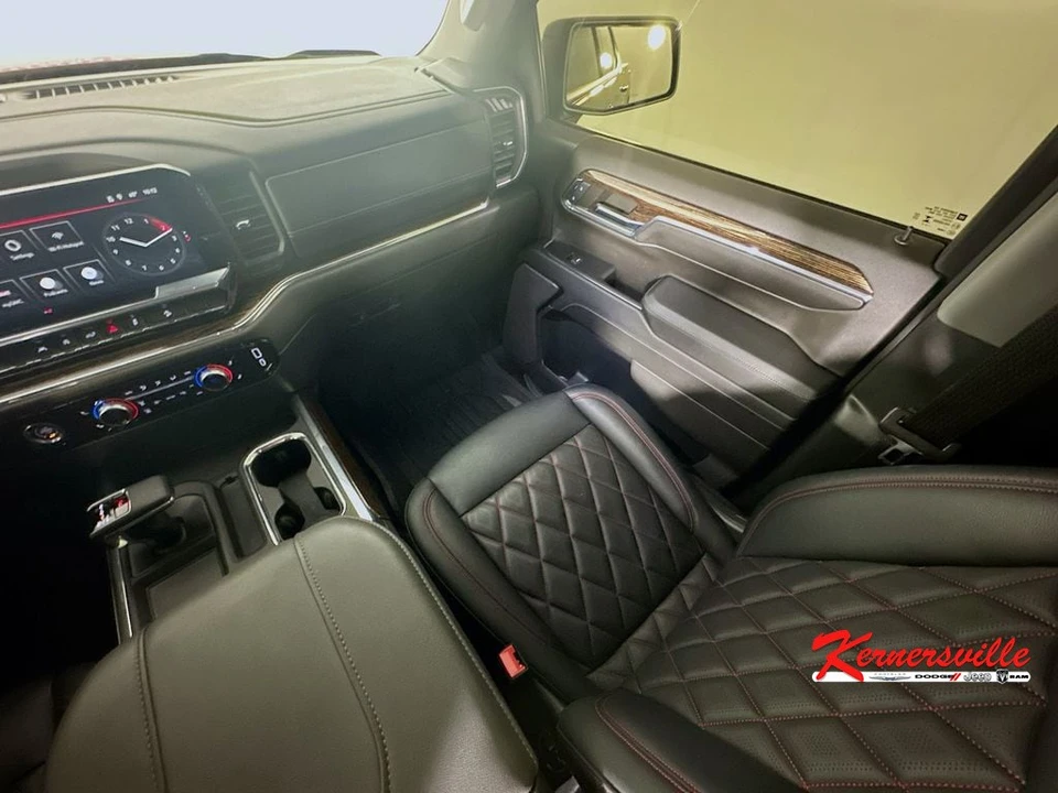 2024 GMC Sierra 5th Gen - Image 11 of 21