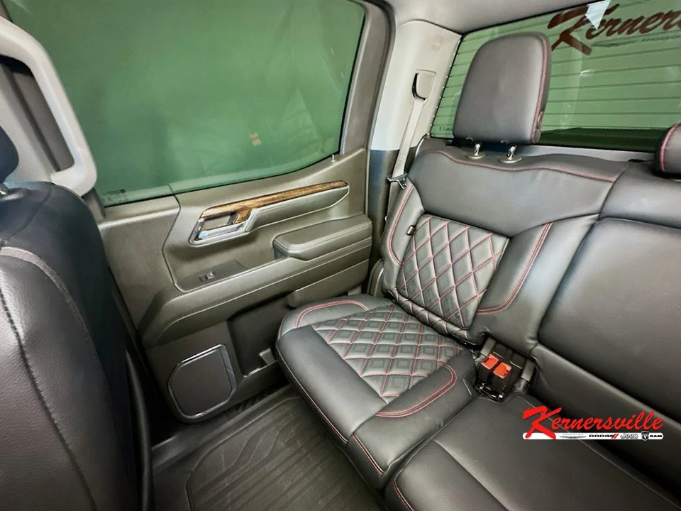 2024 GMC Sierra 5th Gen - Image 12 of 21