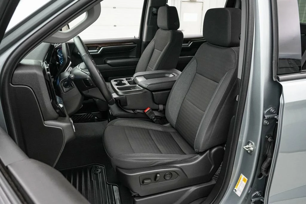 2024 GMC Sierra 5th Gen - Image 13 of 21