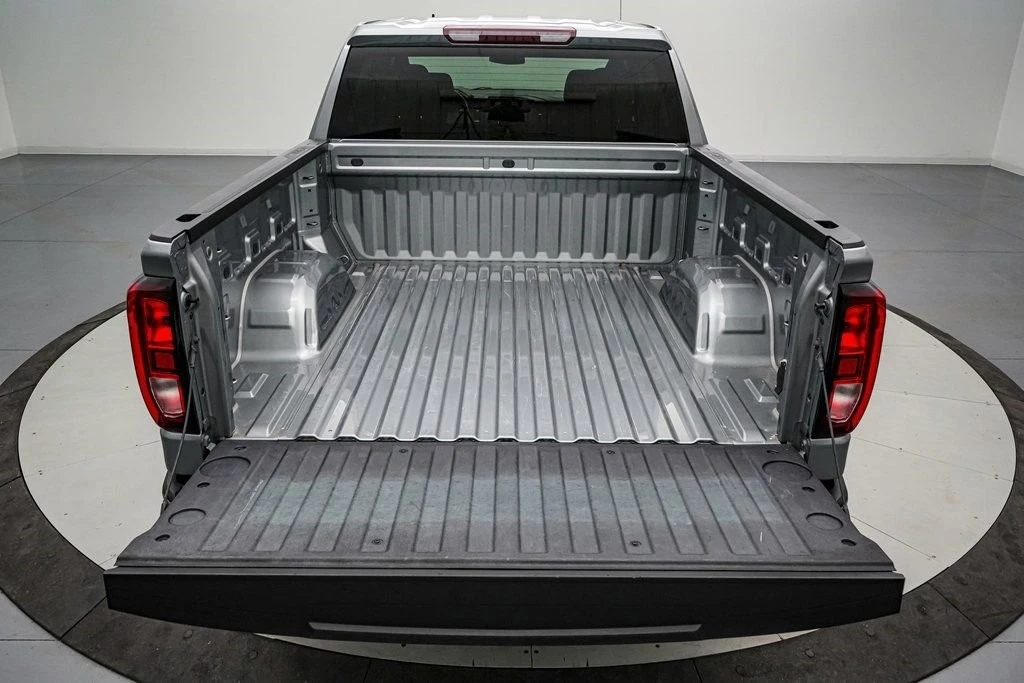 2024 GMC Sierra 5th Gen - Image 7 of 21
