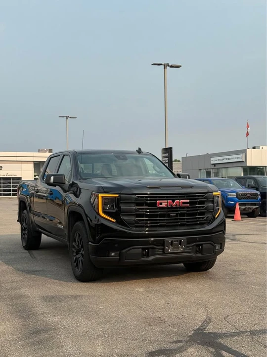 2024 GMC Sierra 5th Gen - Image 2 of 10