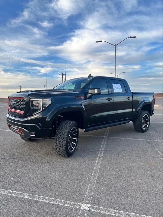 2024 GMC Sierra 5th Gen - Image 2 of 11