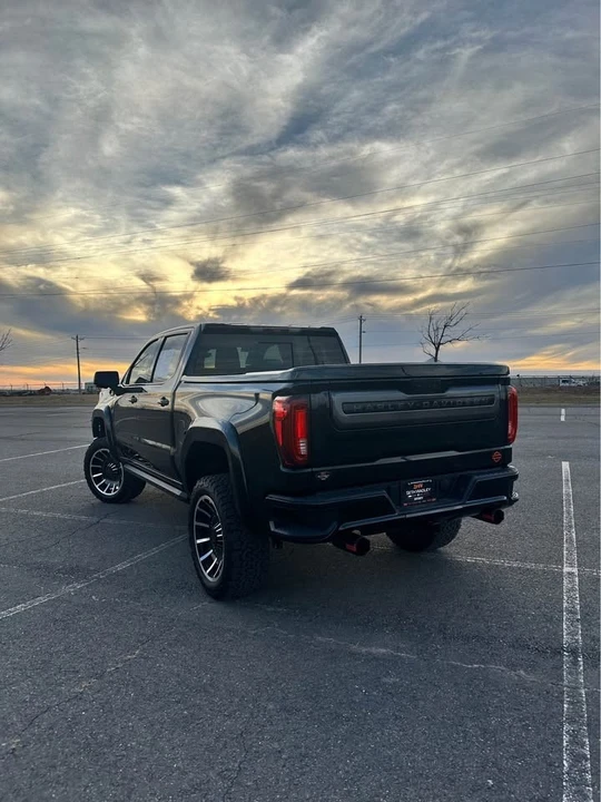 2024 GMC Sierra 5th Gen - Image 3 of 11