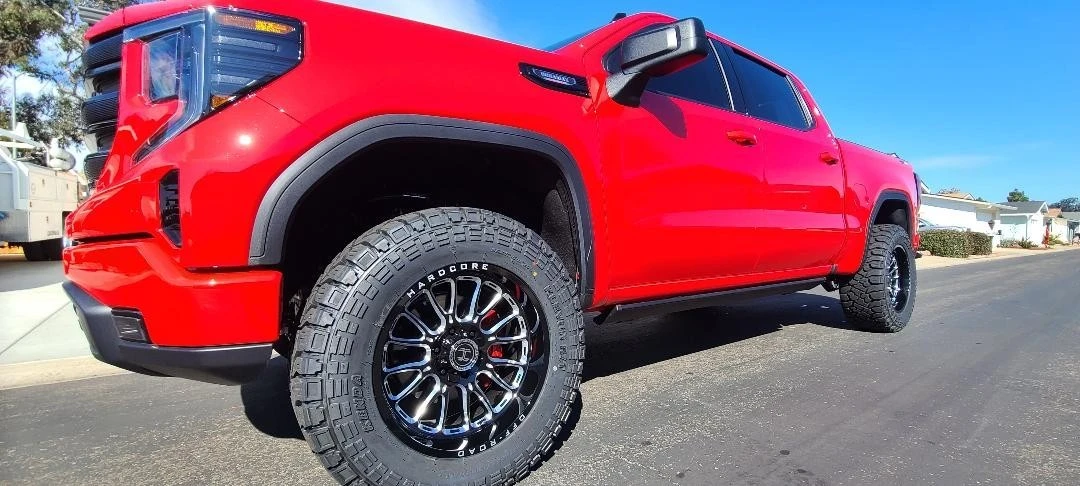 2024 GMC Sierra 5th Gen - Image 8 of 17
