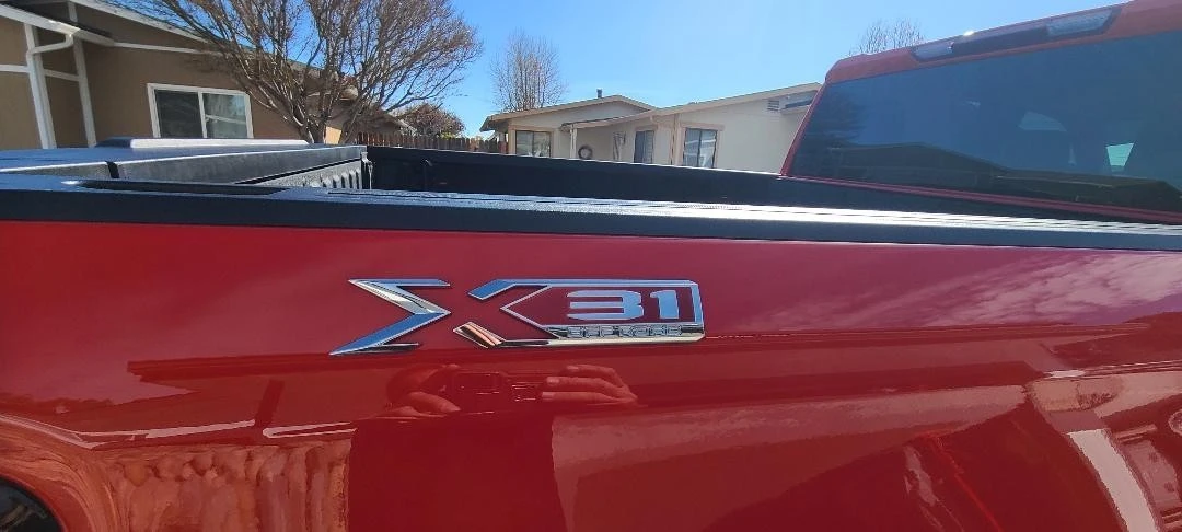 2024 GMC Sierra 5th Gen - Image 4 of 17