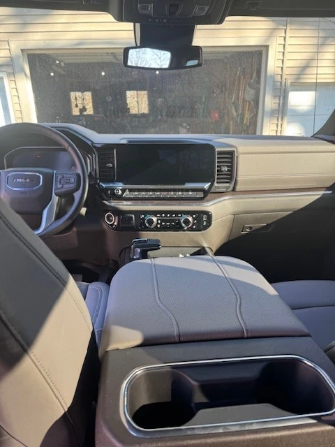 2024 GMC Sierra 5th Gen - Image 6 of 9