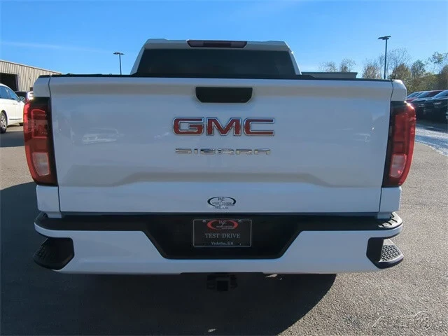 2024 GMC Sierra 5th Gen - Image 5 of 21