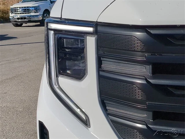 2024 GMC Sierra 5th Gen - Image 10 of 21