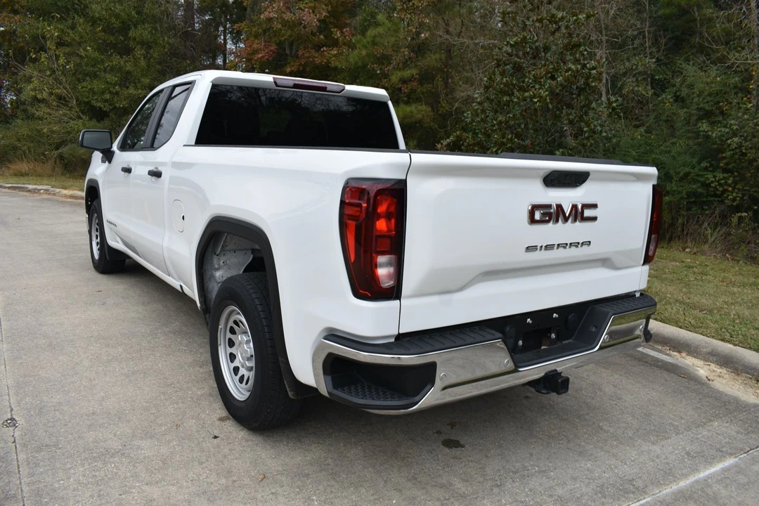 2024 GMC Sierra 5th Gen - Image 8 of 21