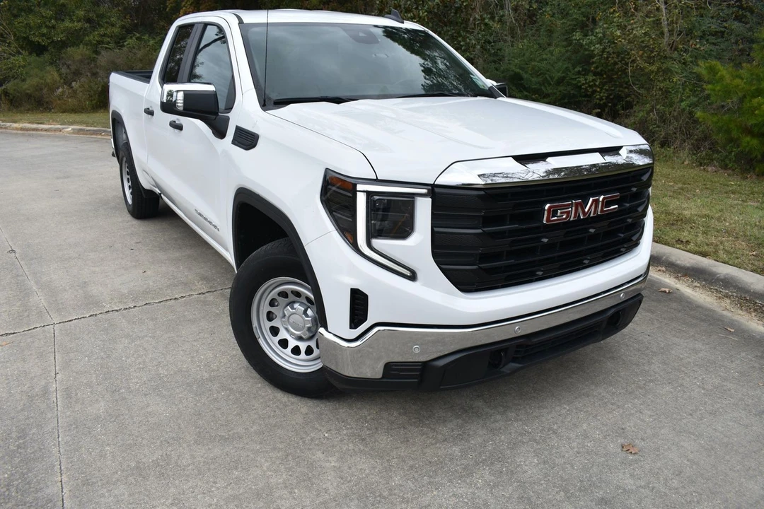 2024 GMC Sierra 5th Gen - Image 2 of 12