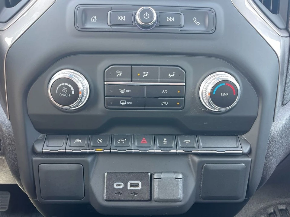 2024 GMC Sierra 5th Gen - Image 15 of 21