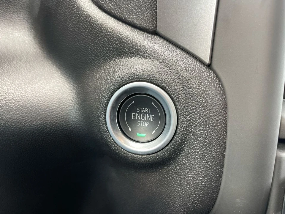 2024 GMC Sierra 5th Gen - Image 18 of 21