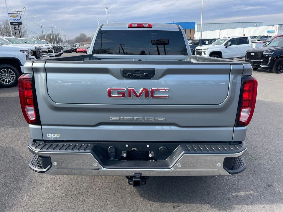 2024 GMC Sierra 4th Gen - Image 4 of 12