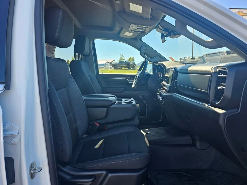 2024 GMC Sierra 5th Gen - Image 10 of 20