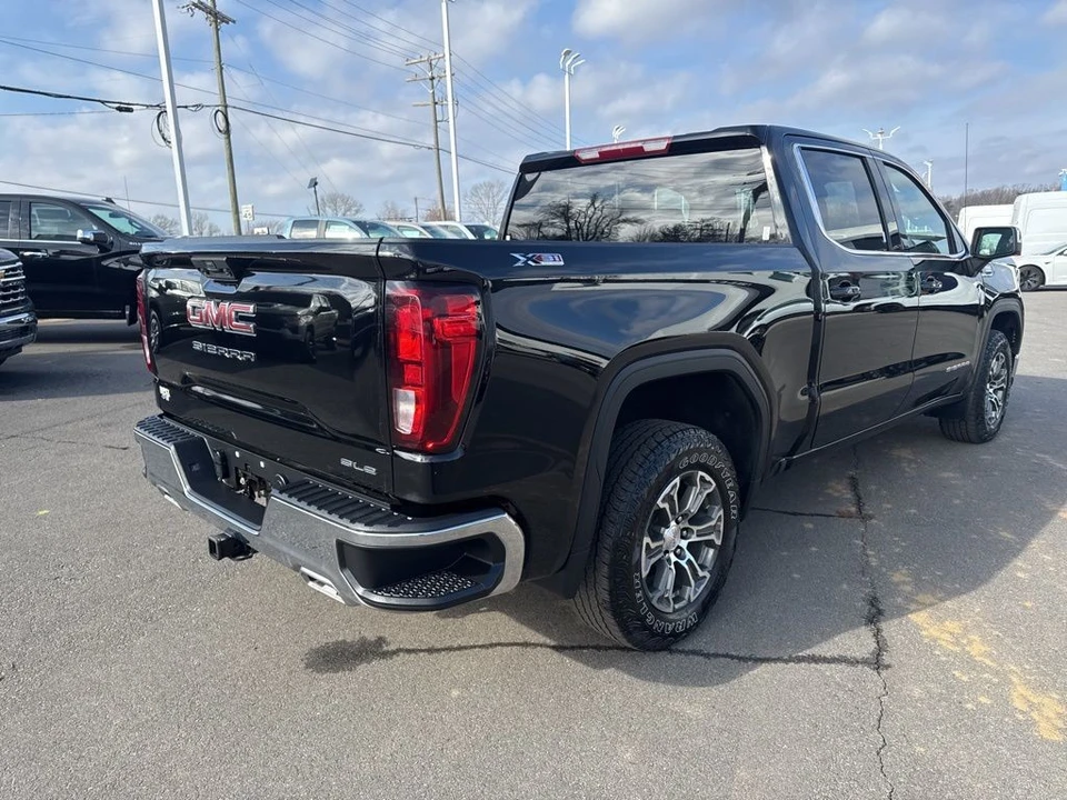 2024 GMC Sierra 5th Gen - Image 5 of 12