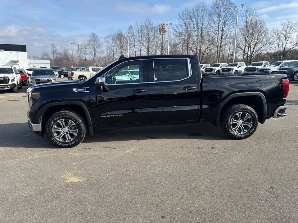 2024 GMC Sierra 5th Gen - Image 2 of 12