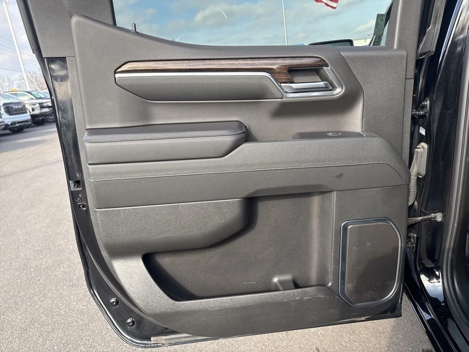 2024 GMC Sierra 5th Gen - Image 12 of 21