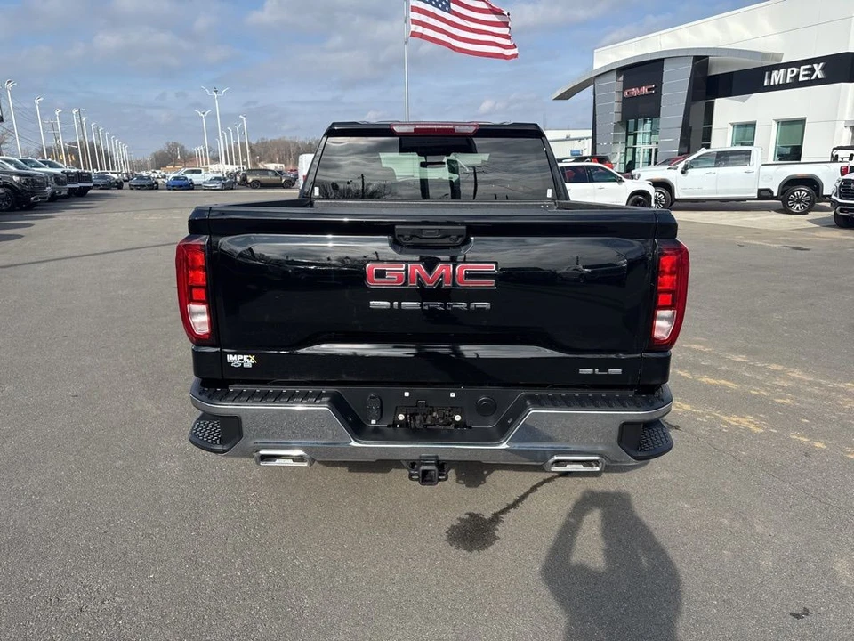 2024 GMC Sierra 5th Gen - Image 4 of 12