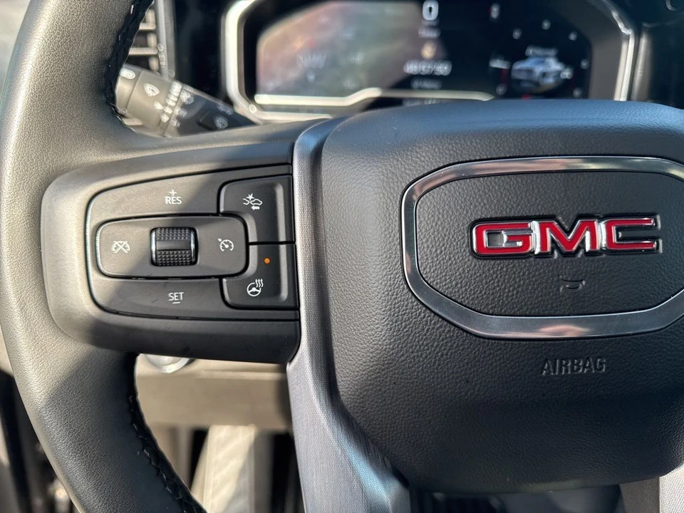 2024 GMC Sierra 5th Gen - Image 17 of 21