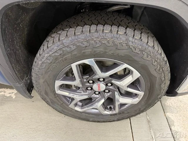 2024 GMC Sierra 5th Gen - Image 4 of 12