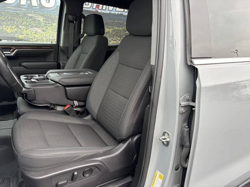 2024 GMC Sierra 5th Gen - Image 10 of 12