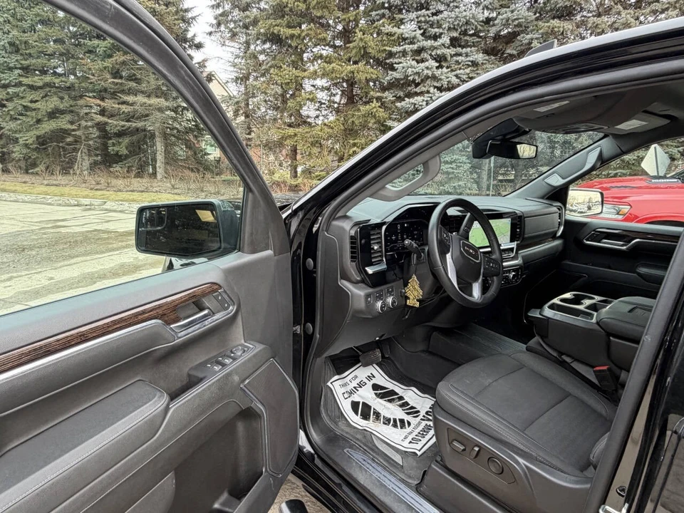2024 GMC Sierra 5th Gen - Image 19 of 20