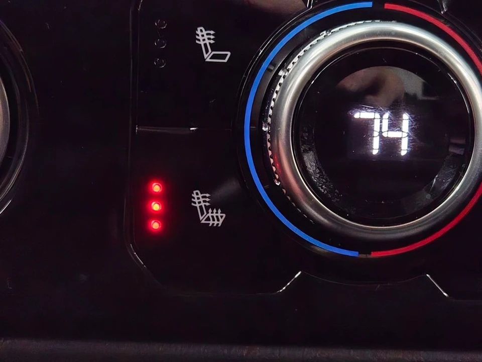 2024 GMC Sierra 5th Gen - Image 5 of 12