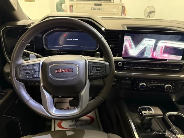 2024 GMC Sierra 5th Gen - Image 18 of 21