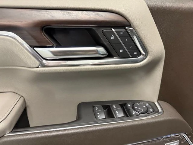 2024 GMC Sierra 5th Gen - Image 14 of 21