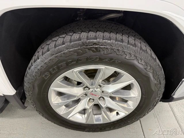 2024 GMC Sierra 5th Gen - Image 4 of 12