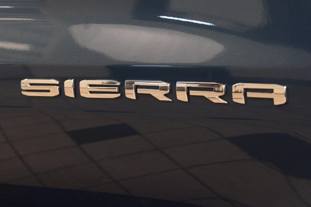 2024 GMC Sierra 5th Gen - Image 14 of 21