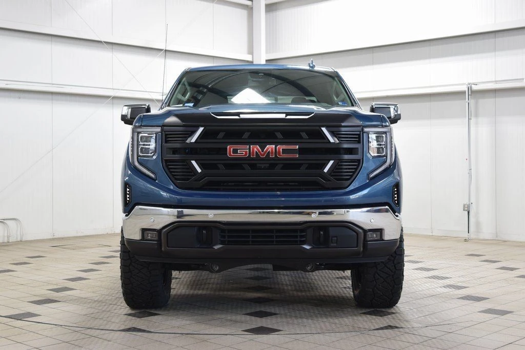 2024 GMC Sierra 5th Gen - Image 2 of 21