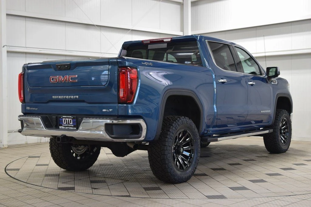2024 GMC Sierra 5th Gen - Image 7 of 21