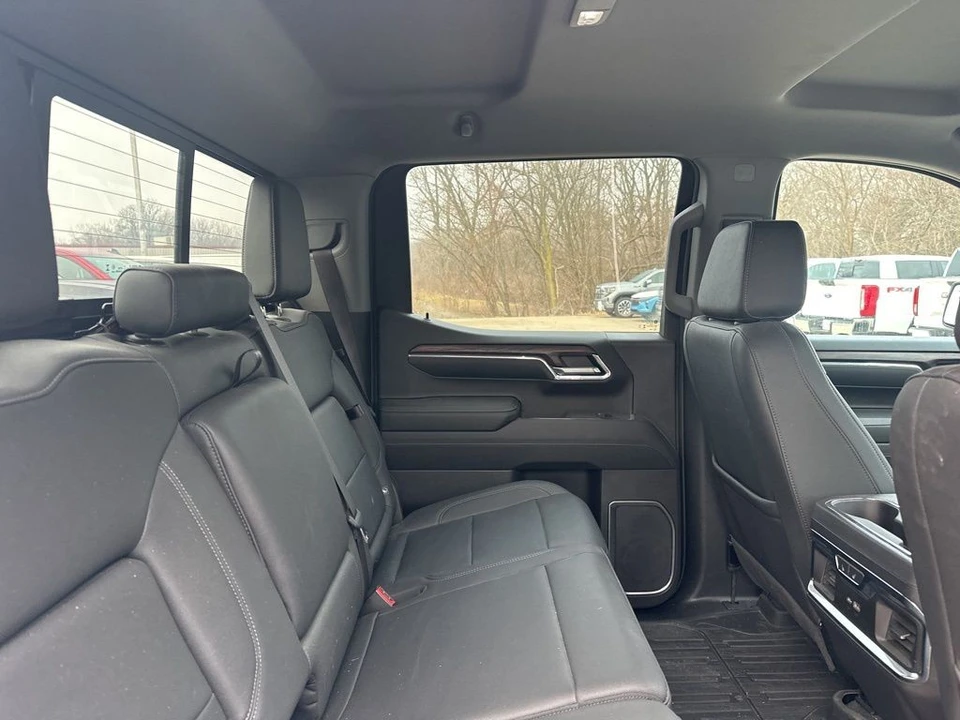 2024 GMC Sierra 5th Gen - Image 12 of 12