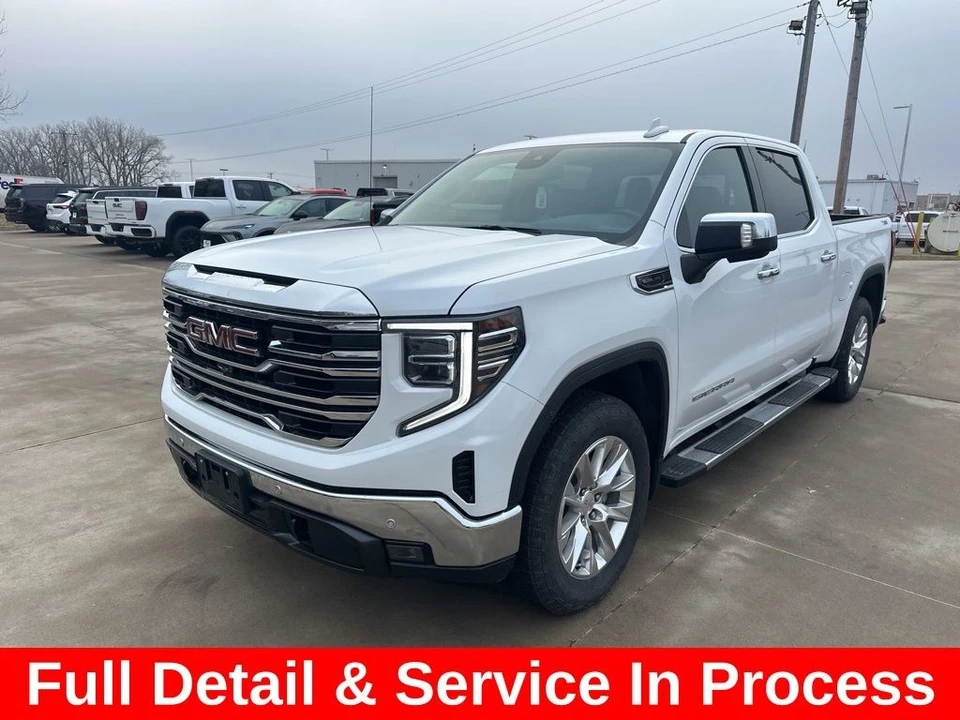 2024 GMC Sierra 5th Gen - Image 3 of 12