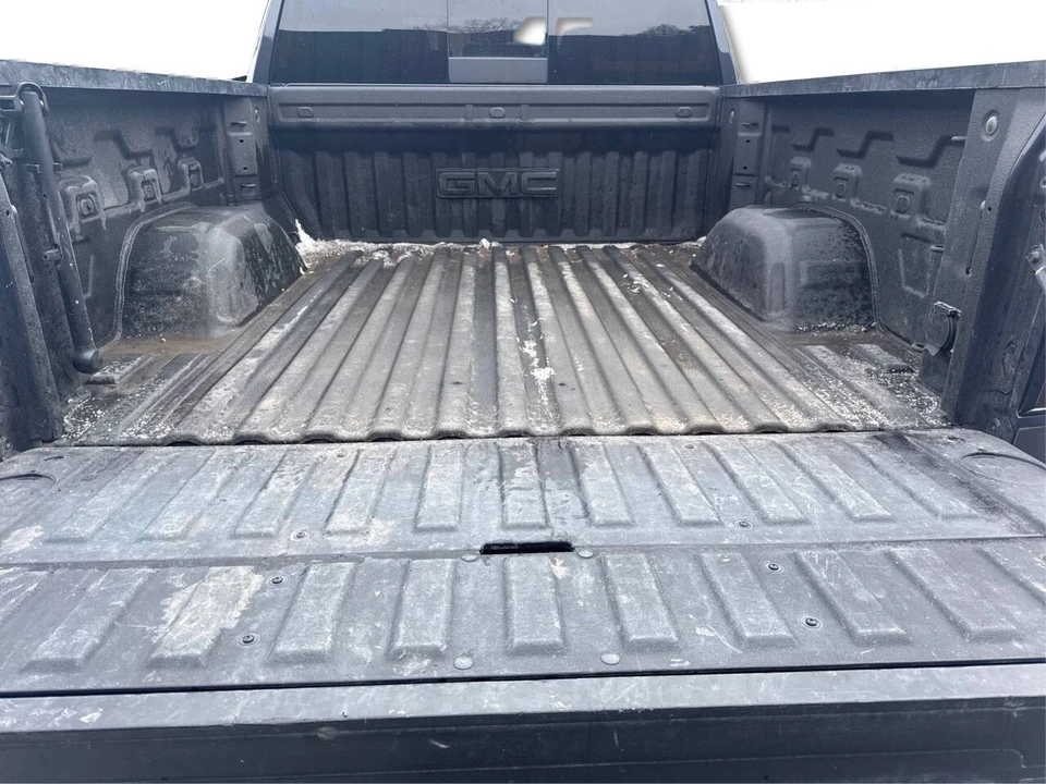 2024 GMC Sierra 5th Gen - Image 15 of 21