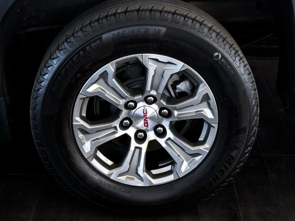 2024 GMC Sierra 5th Gen - Image 26 of 31
