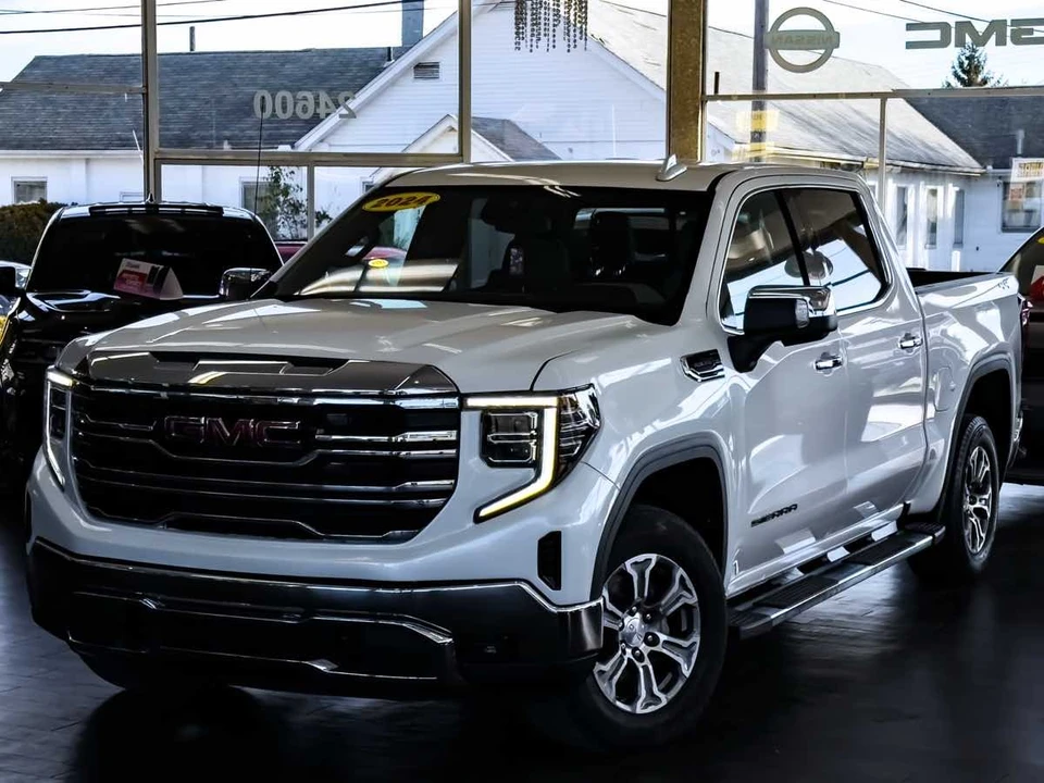 2024 GMC Sierra 5th Gen - Image 8 of 21